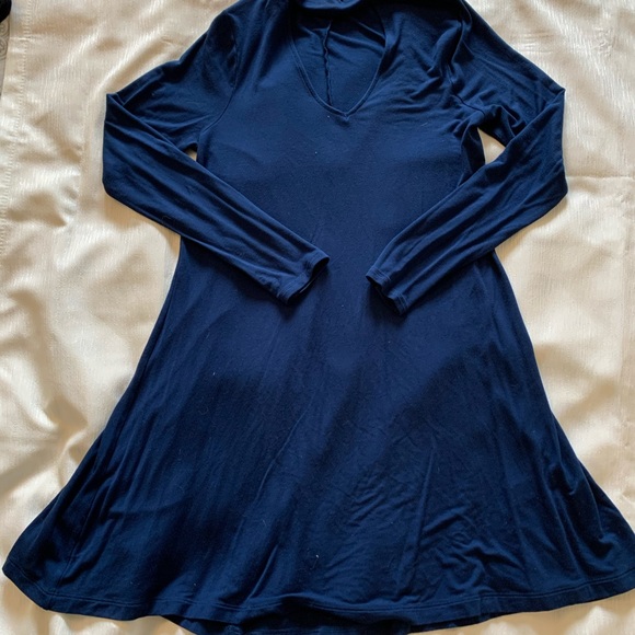 Women’s dress - Picture 4 of 4